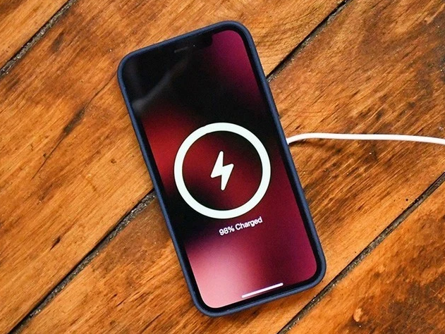 合水苹果手机维修分享iPhone 12可以随便充电吗 